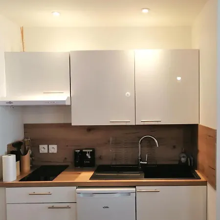 Le 1970 Apartment *